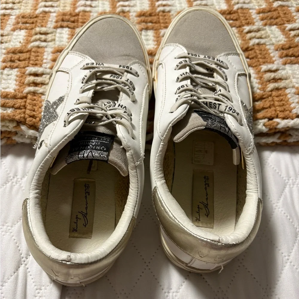 Vintage Havana White and Gray Women's Sneakers - Picture 7 of 7